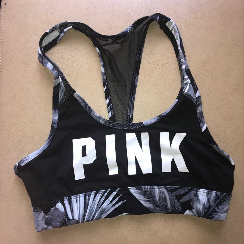 Black palm tree Pink sports bra!